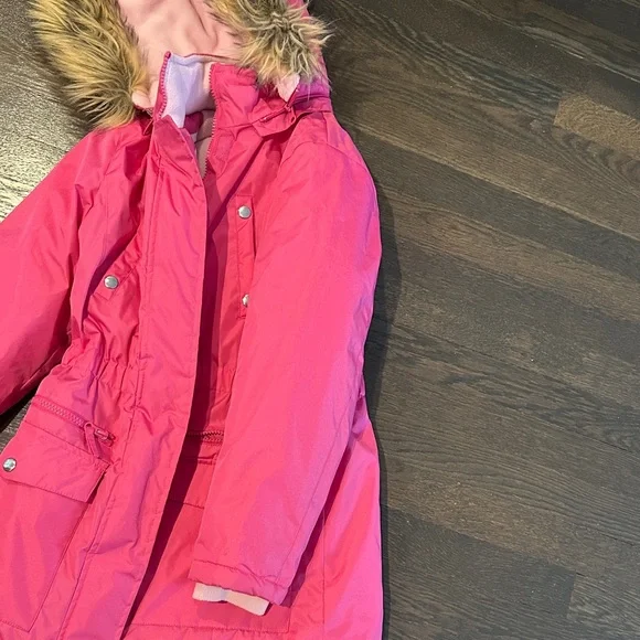 Sportoli Winter Coat. Pink Winter Coat Girls size 10-12 - Picture 3 of 3